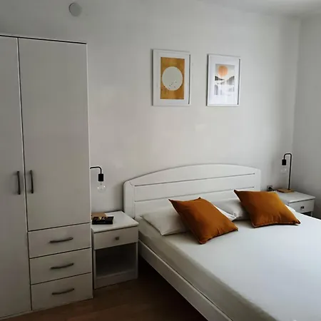 Apartment Charming Vanja With Style