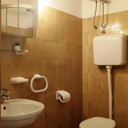 Charming Vanja With Style *