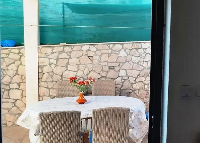 Charming Vanja With Style Appartement
